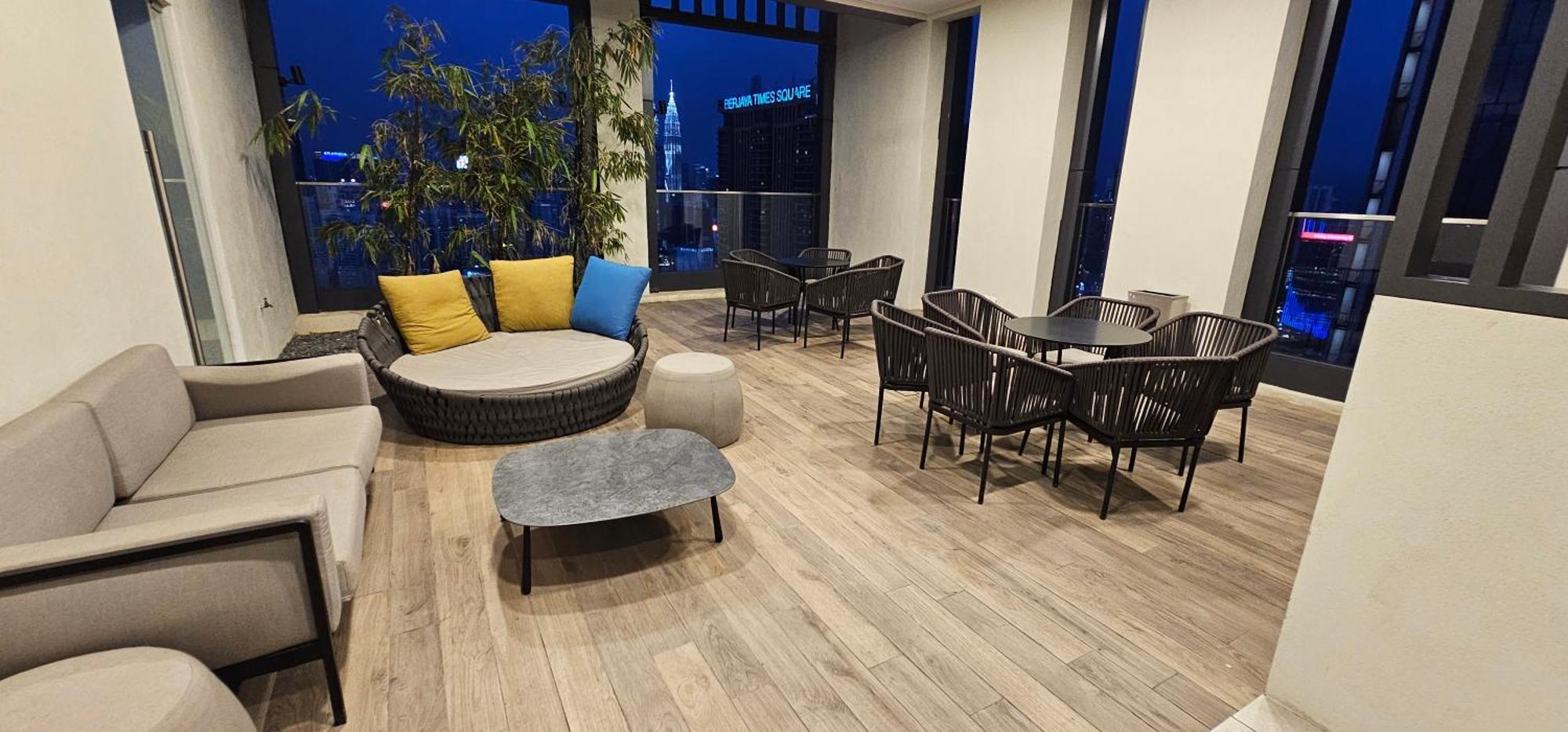 Lucentia Suites At Kuala Lumpur Luaran gambar